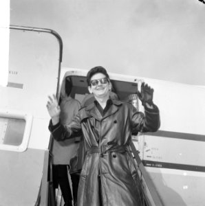Aankomst Roy Orbinson (Amerikaanse zanger) op Schiphol, Bestanddeelnr 917-5740