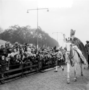 Aankomst Sint Nicolaas in Rotterdam, Bestanddeelnr 906-0960