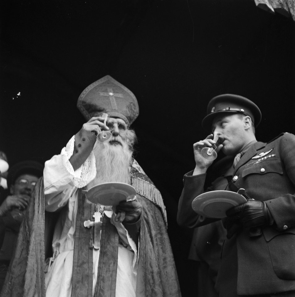 Aankomst Sint Nicolaas te Amsterdam, Bestanddeelnr 901-1667