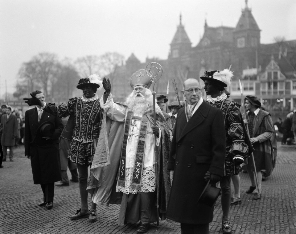 Aankomst St Nicolaas te Amsterdam, Bestanddeelnr 908-1526