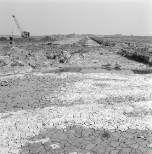 Aanleg en verbeteren van wegen, dijken en spaarbekken, wegencunet, C-Weg, Tramwe, Bestanddeelnr 161-1093