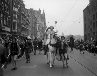 Aankomst St Nicolaas te Amsterdam, Bestanddeelnr 908-1543