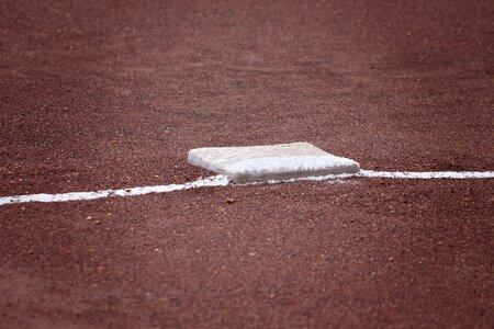 Field sport ballgame