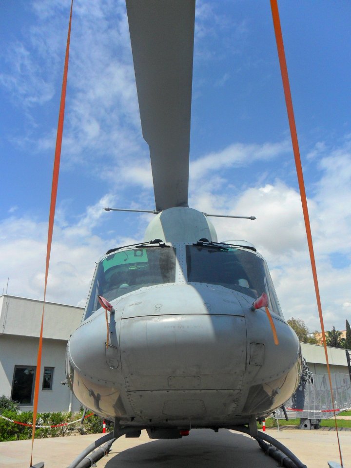 AB 212 ön
