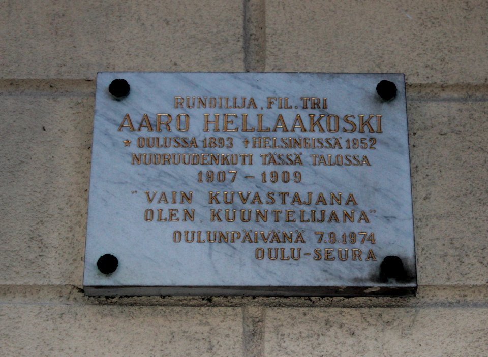 Aaro Hellaakoski Plaque Oulu