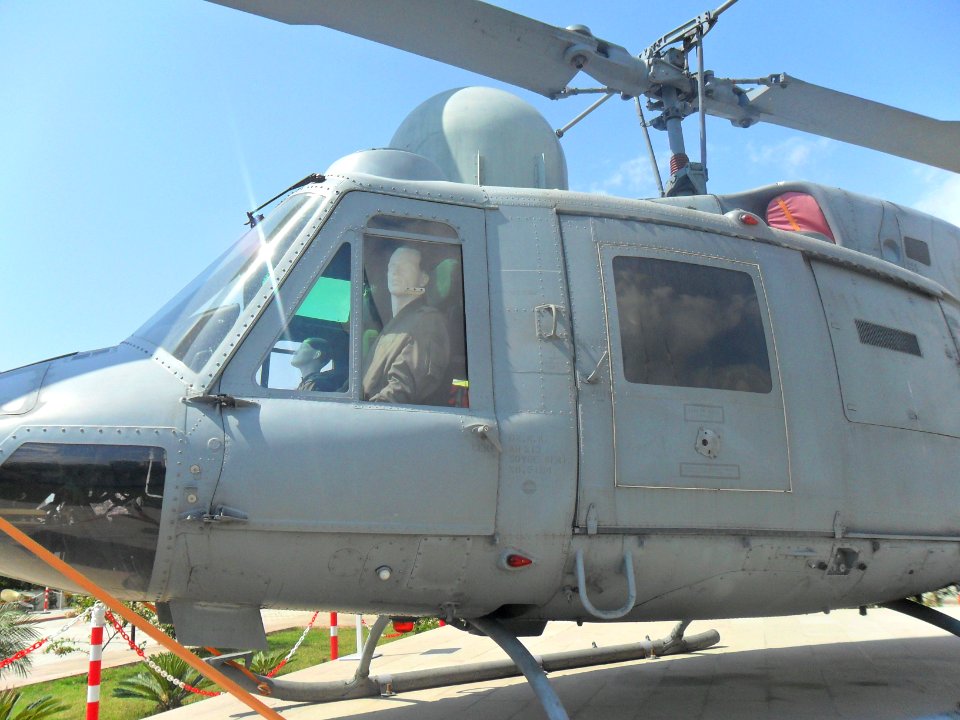 AB 212 sol yakın