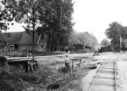 Aanleg en verbeteren van wegen, dijken en spaarbekken, demping, dwarsgat, Bestanddeelnr 161-0154