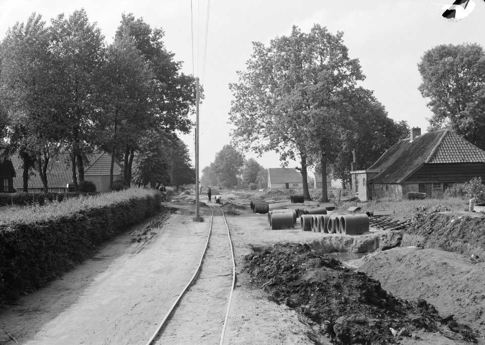 Aanleg en verbeteren van wegen, dijken en spaarbekken, demping, dwarsgat, Bestanddeelnr 161-0153