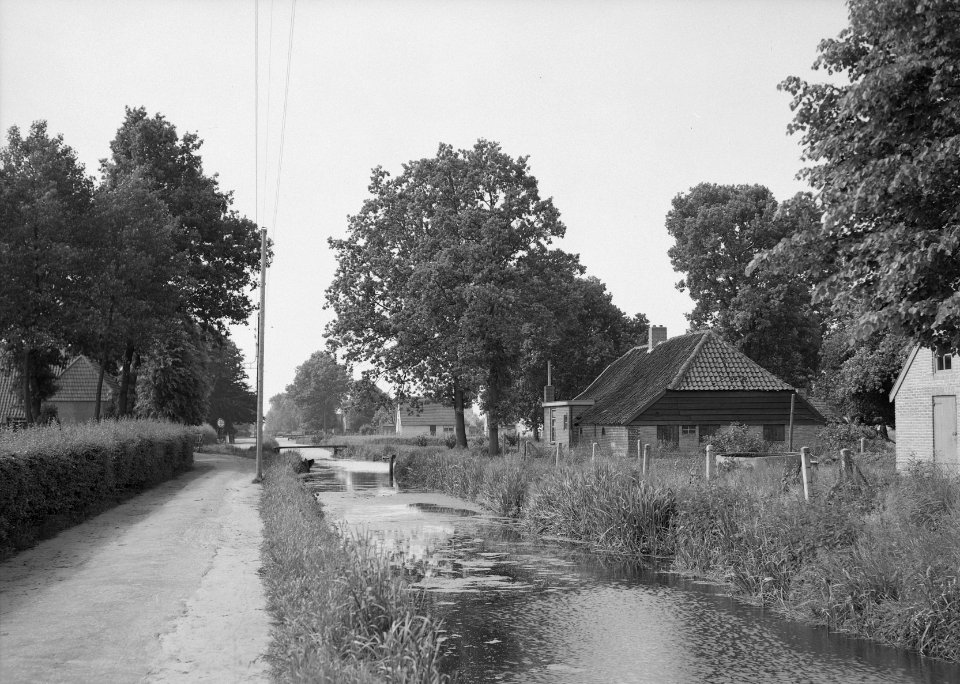 Aanleg en verbeteren van wegen, dijken en spaarbekken, demping, dwarsgat, Bestanddeelnr 161-0092