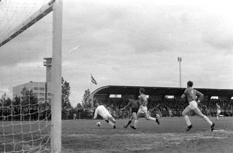 Aanval van AFC tegen Middelburg, Bestanddeelnr 920-3987