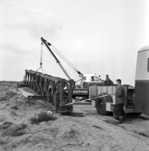 Aanleg en verbeteren van wegen, dijken en spaarbekken, funderingen, plaatbelasti, Bestanddeelnr 161-0578