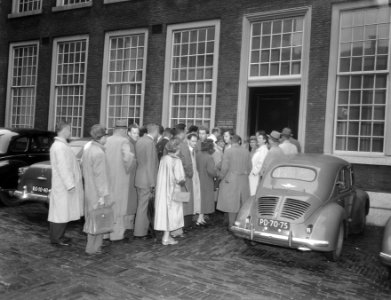 Aanvang debatten Tweede Kamer , publieke belangstelling, Bestanddeelnr 906-7679 photo