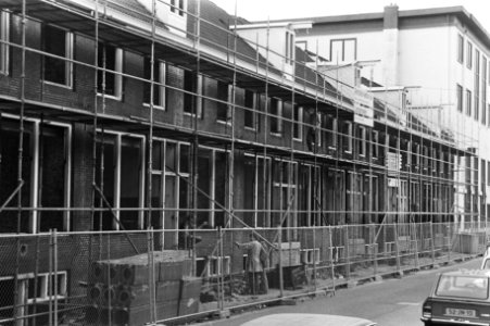 Aantal woningen aan de Hoogte Kadijk in Amsterdam die op de monumentenlijst staa, Bestanddeelnr 930-9930