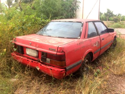 Abandoned Mazda 626 Sport Coupé GTS (GC) 02