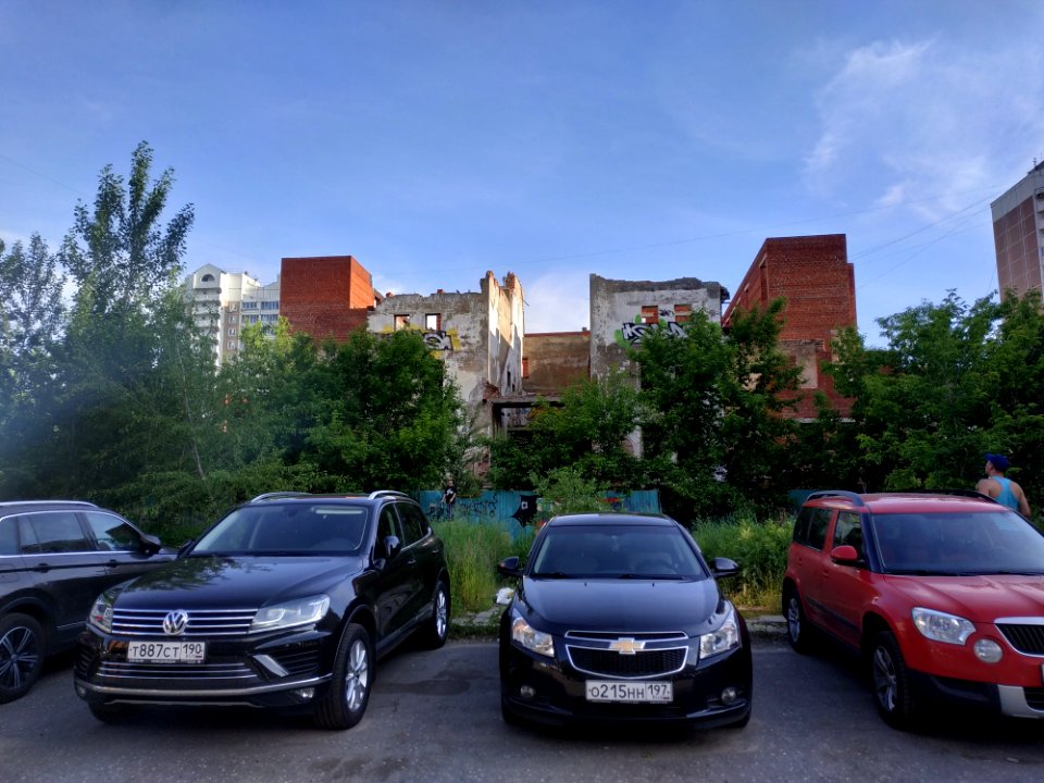 Abandoned in Zelezodoroznyi 2020-06