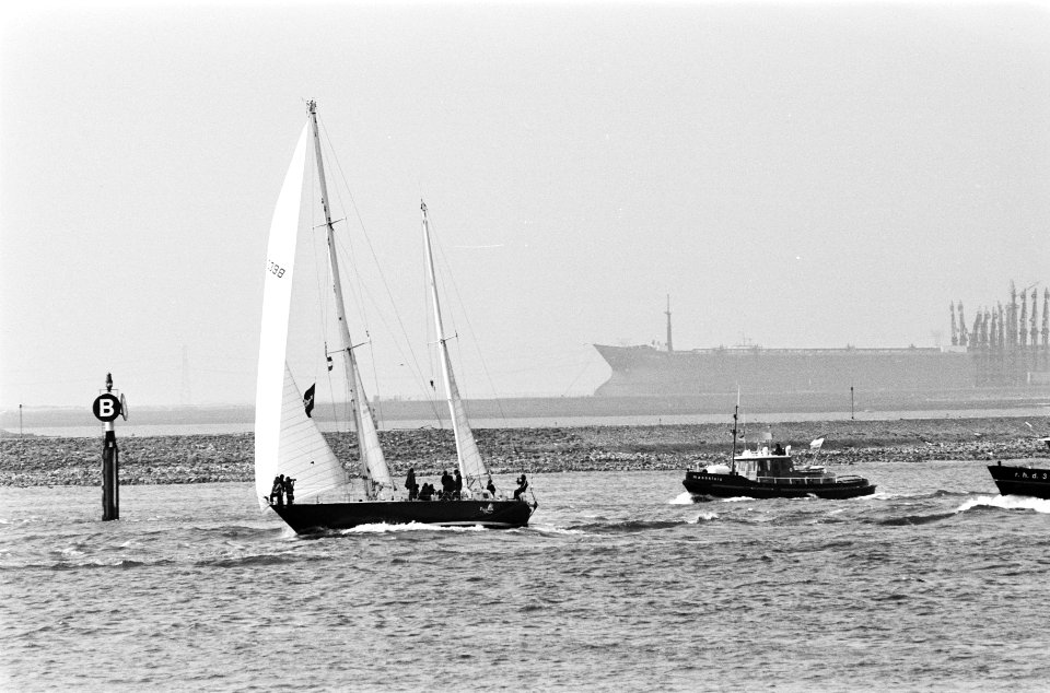 Aankomst zeilschip de Flying Wilma van Gerard Dijkst na deelname aan de Spe, Bestanddeelnr 930-8291