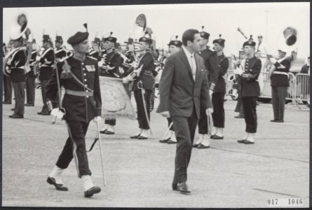 Aankomsten, koningen, erewachten, Constantijn koning van Griekenland, Bestanddeelnr 017-1046
