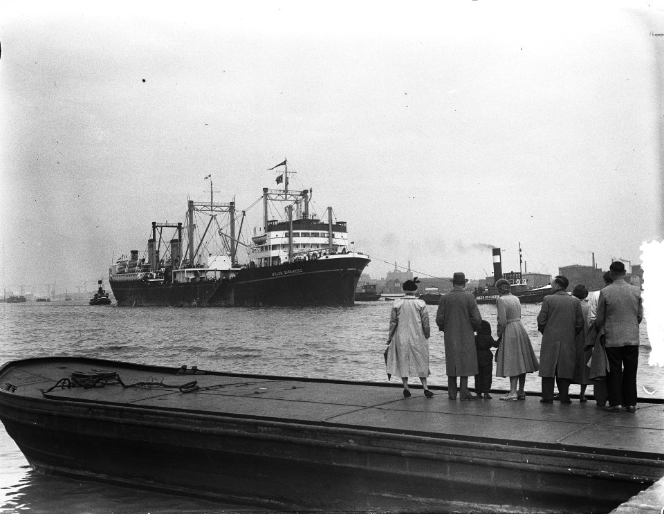 Aankomst W. Barents te Amsterdam op het IJ, Bestanddeelnr 905-6865