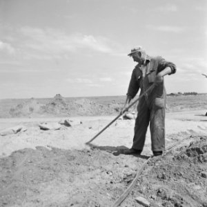 Aanleg en verbeteren van wegen, dijken en spaarbekken, cementstabilisatie, cemen, Bestanddeelnr 161-0400