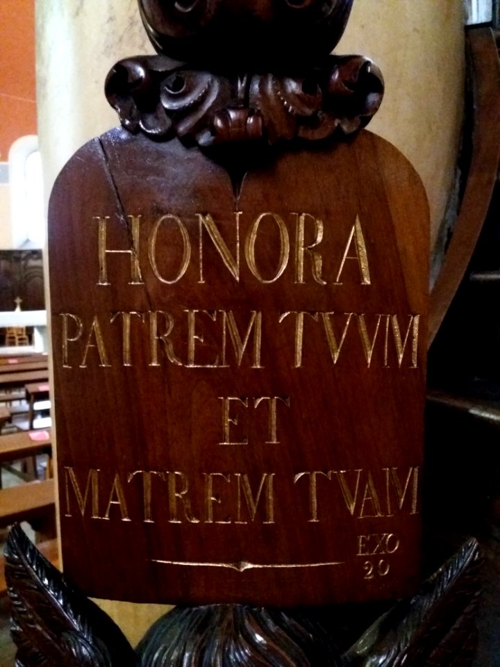 Amplepuis - Église Saint Pothin - Chaire - Dix commandements de Dieu (04)