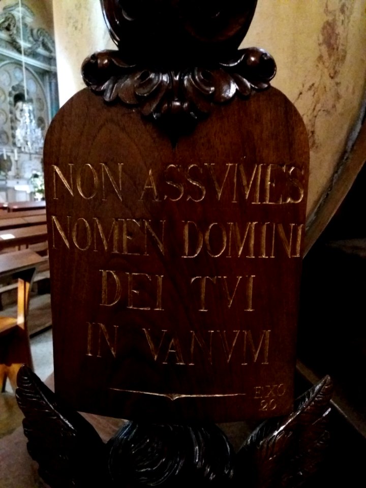 Amplepuis - Église Saint Pothin - Chaire - Dix commandements de Dieu (02)