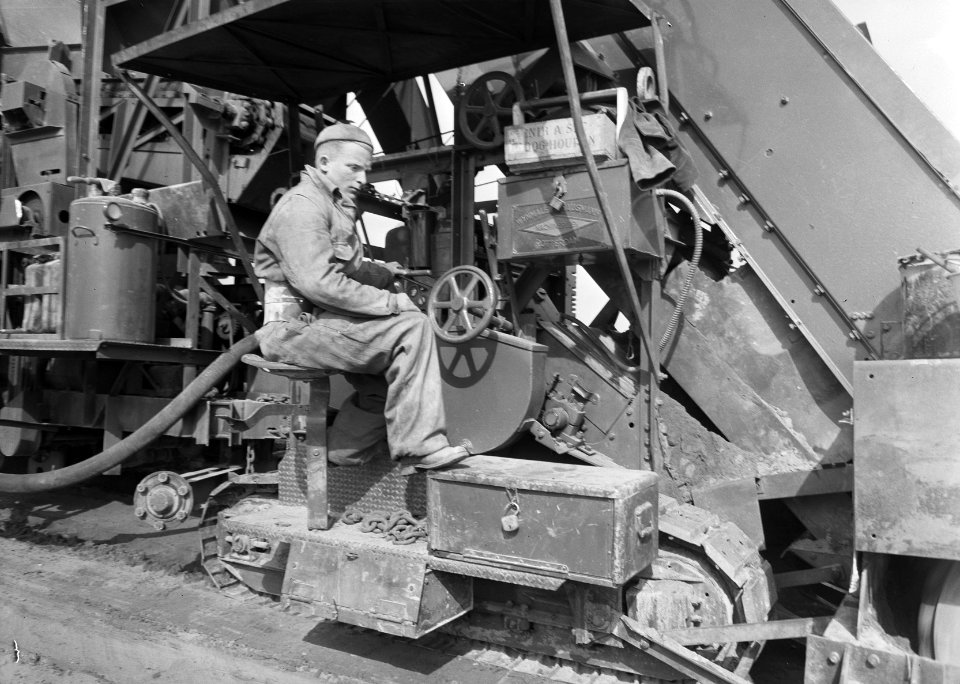 Aanleg en verbeteren van wegen, dijken en spaarbekken, grondcementstabilisatie, , Bestanddeelnr 161-0339