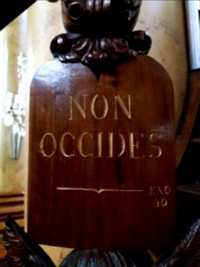 Amplepuis - Église Saint Pothin - Chaire - Dix commandements de Dieu (05)