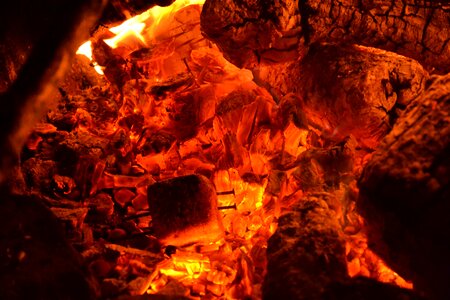 Burn hot wood photo