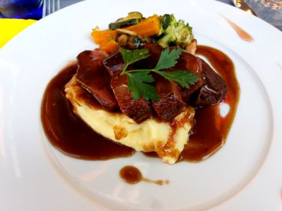 Amplepuis - Restaurant La Gamm'Elles - Magret de canard et purée