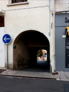 Amplepuis - Rue Neuve - Depuis la rue de l'Hôtel de Ville