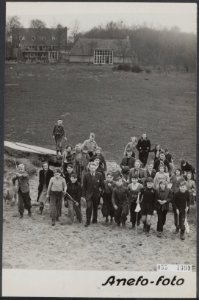 Amsterdamse bleekneusjes verblijven in het gebouw van het Vacantiekinderfeest, Bestanddeelnr 055-1399