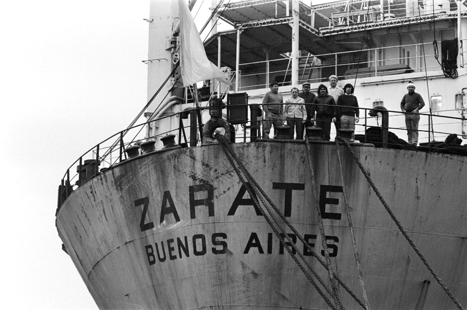 Amsterdamse rechtbank veilde 65000 ton metende 'Zarate' uit Argentinie De carri, Bestanddeelnr 931-2569