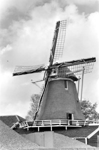 Amsterdam-Noord. Wethouder Volkshuisvesting mr. Elsenbur hield conferentie. De g, Bestanddeelnr 920-8137