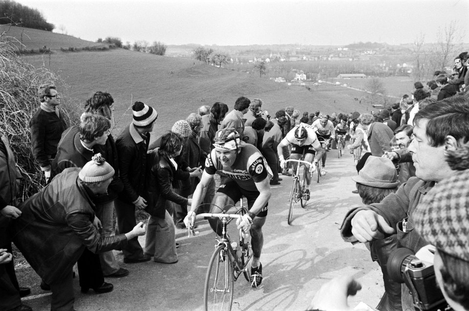 Amstel Gold Race renners onderweg, Bestanddeelnr 929-1170