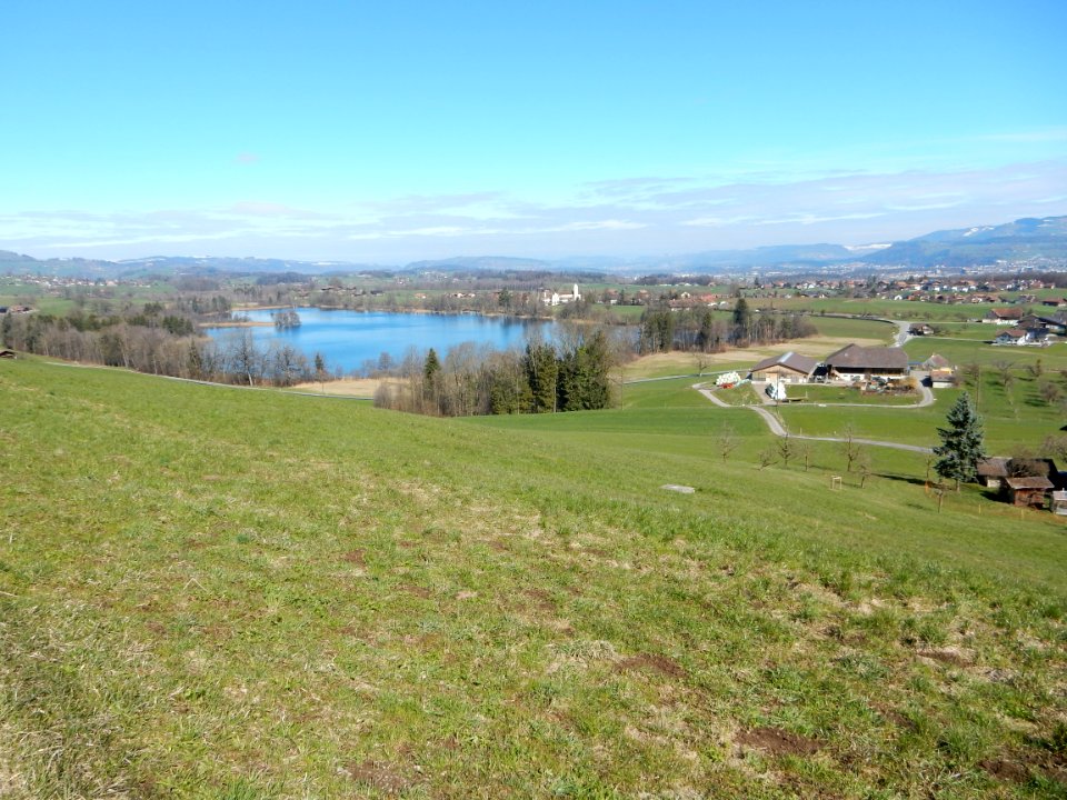 Amsoldingen und Amsoldingersee 01
