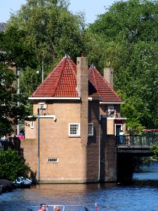 Amstelkanaal met Brug 404, Ferdinand Bolstraat - Scheldestraat vanaf burg 403 pic4