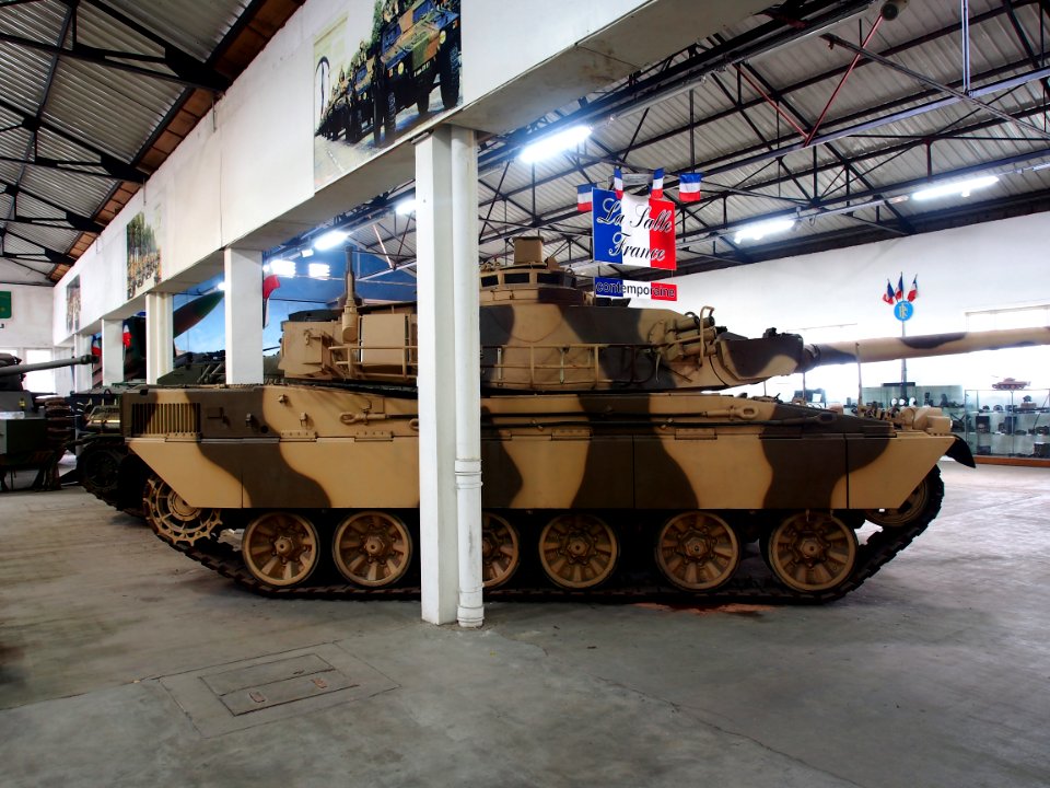 AMX-40, Tanks in the Musée des Blindés, France, pic-3
