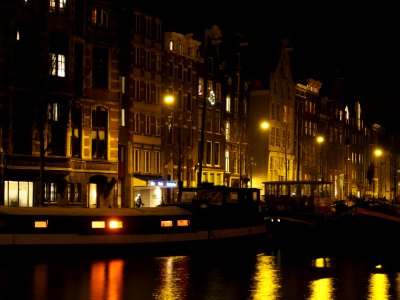 Amstel 172 en lager bij nacht