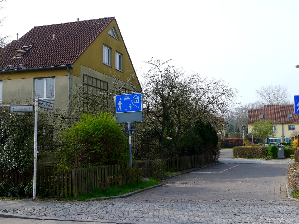 An der Karolinenhöhe (Berlin-Wilhelmstadt)