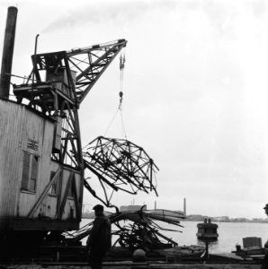 Amsterdam, fotos betreffende de herstellingswerken in de haven, Bestanddeelnr 900-9113