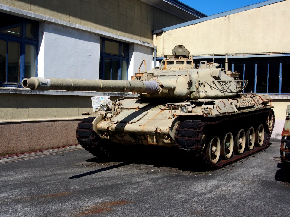 AMX 30C2 in the Musée des Blindés, France, pic-4
