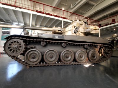 AMX-13 Lt tank 2D 105 mm pic01