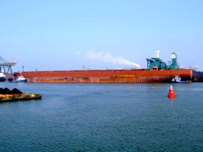 AMY N IMO 9149809 Callsign H9MR towed out of the Mississippi harbour, Holland 03-Jun-2007 photo-0