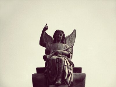 Figure religion monument