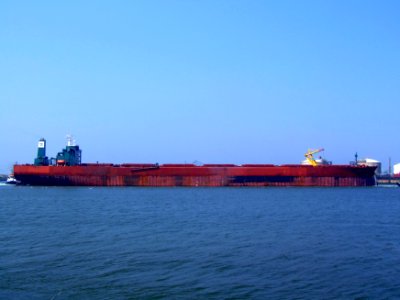 AMY N IMO 9149809 Callsign H9MR towed out of the Mississippi harbour, Holland 03-Jun-2007 photo-11