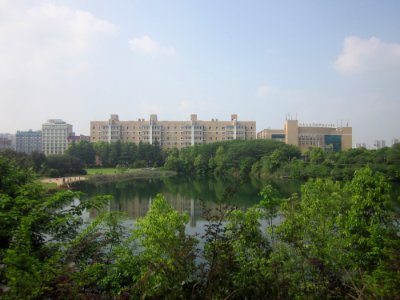 An artificial lake in Hunan Mass Media Vocational and Technical College8