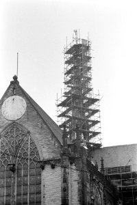 Amsterdamse toren in de steigers, Bestanddeelnr 911-2672
