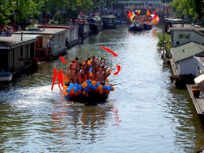 Amsterdam Gay Pride 2004, Canal paarade -001