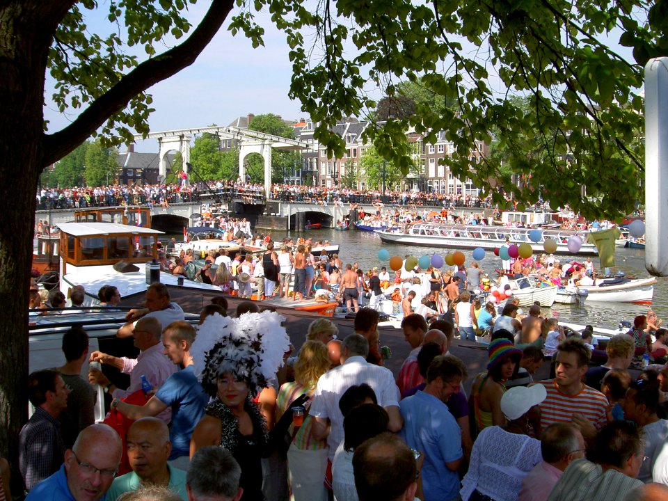 Amsterdam Gay Pride 2004, Canal parade -006
