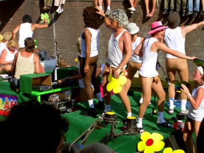 Amsterdam Gay Pride 2004, Canal parade -018